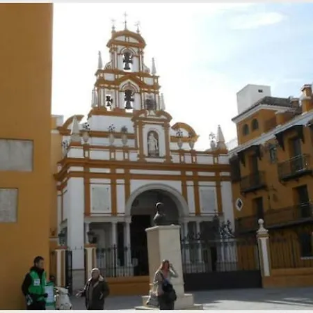 12 Calle Arrayan * Seville